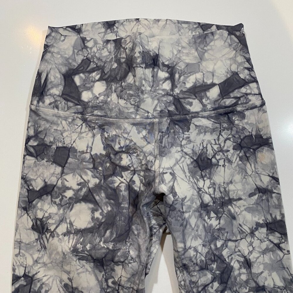 Lululemon Shibori Leggings 23"